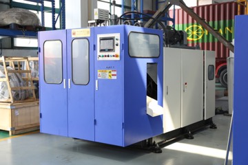 HT-2L Extrusion Blow Molding Machine
